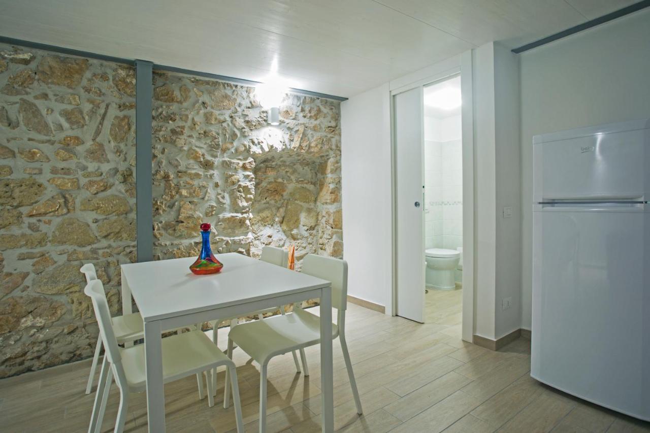 Sirene Holiday Bed & Breakfast Gaeta Bagian luar foto